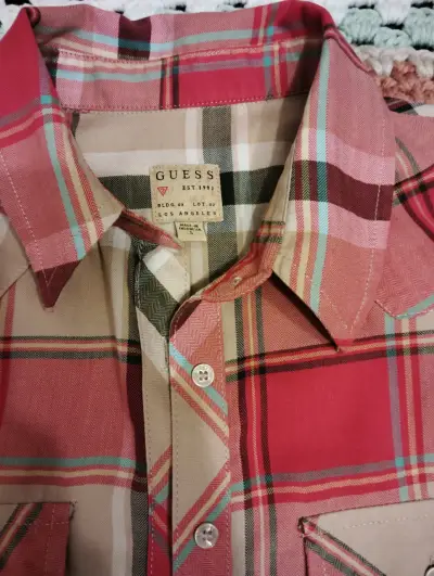 Camisa a cuadros roja y beige - miniatura 3