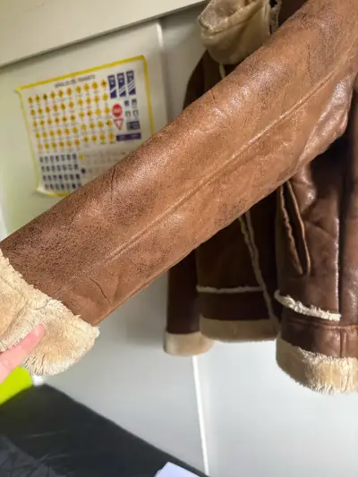Chaqueta de cuero marrón con forro - miniatura 5
