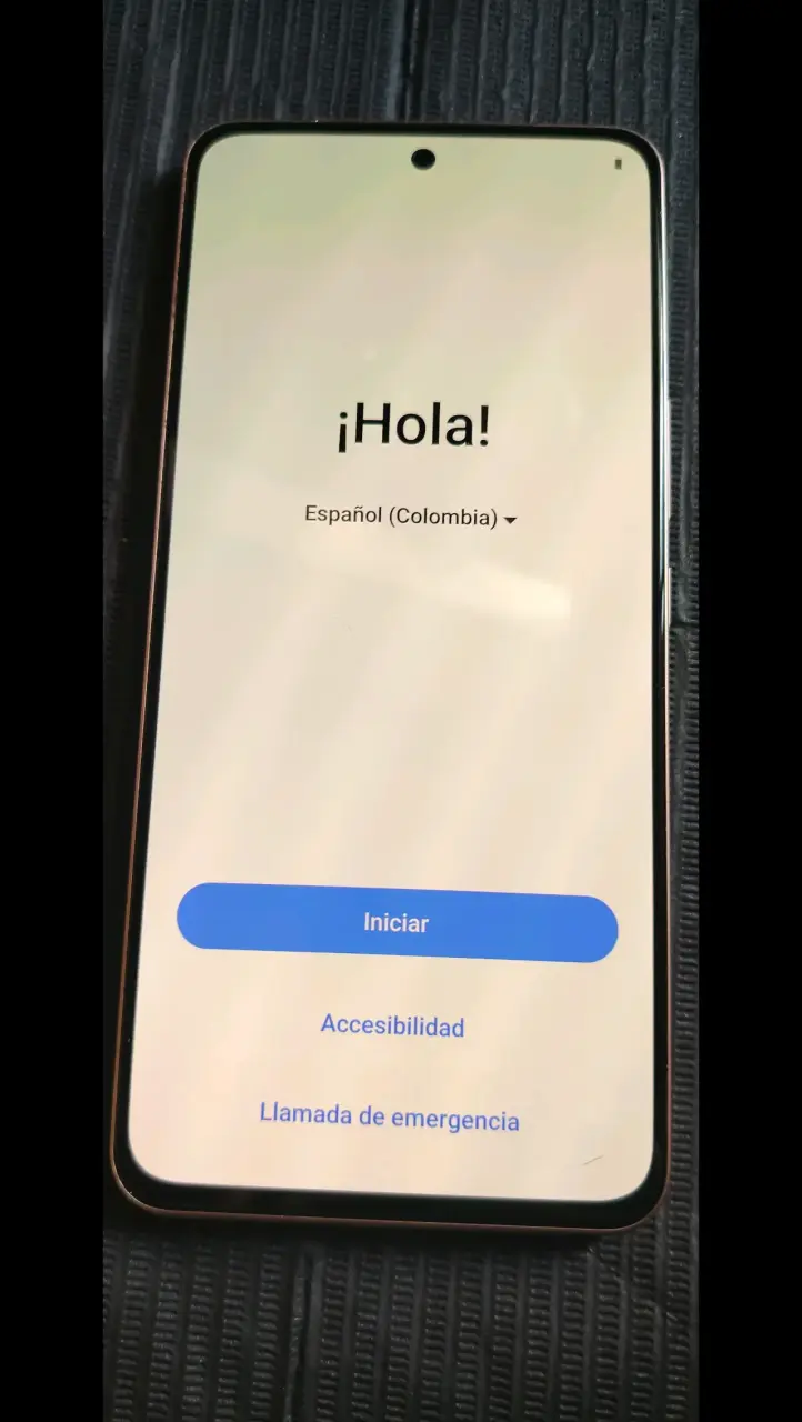Smartphone Vivo V2314 dorado - 3