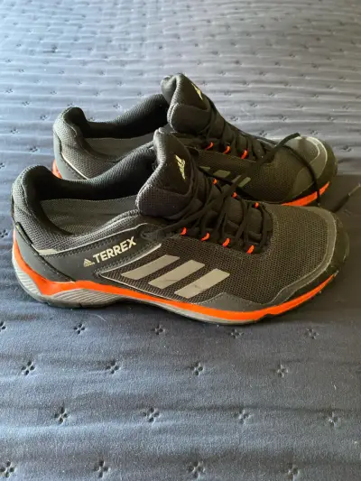 Zapatillas deportivas negras Adidas - miniatura 3