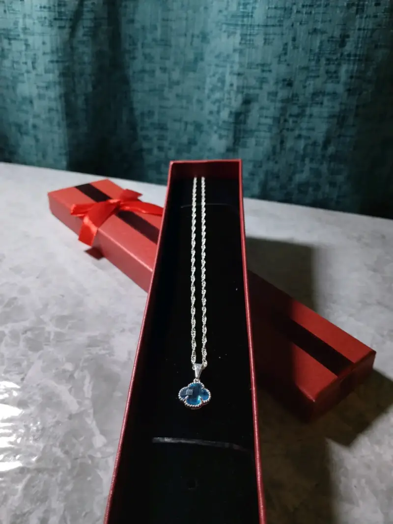 Collar plata con dije azul - 1