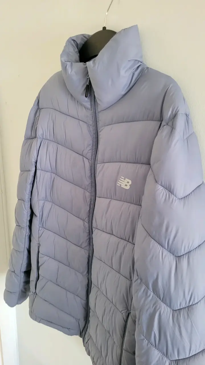 Parka  New Balance Talla S poco uso - 2
