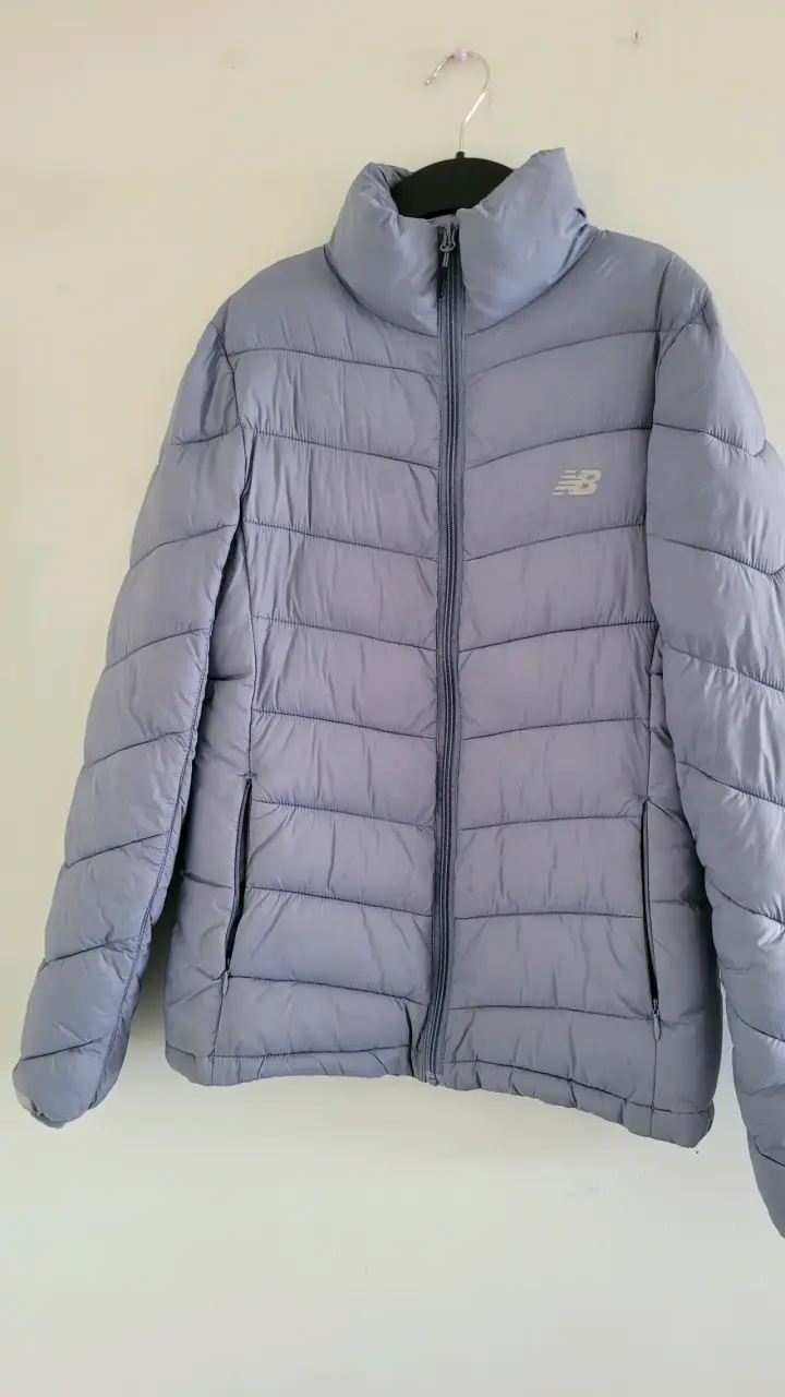 Parka  New Balance Talla S poco uso - 4