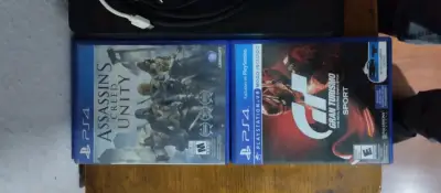 Consola PS4 con controles y juegos - miniatura 4
