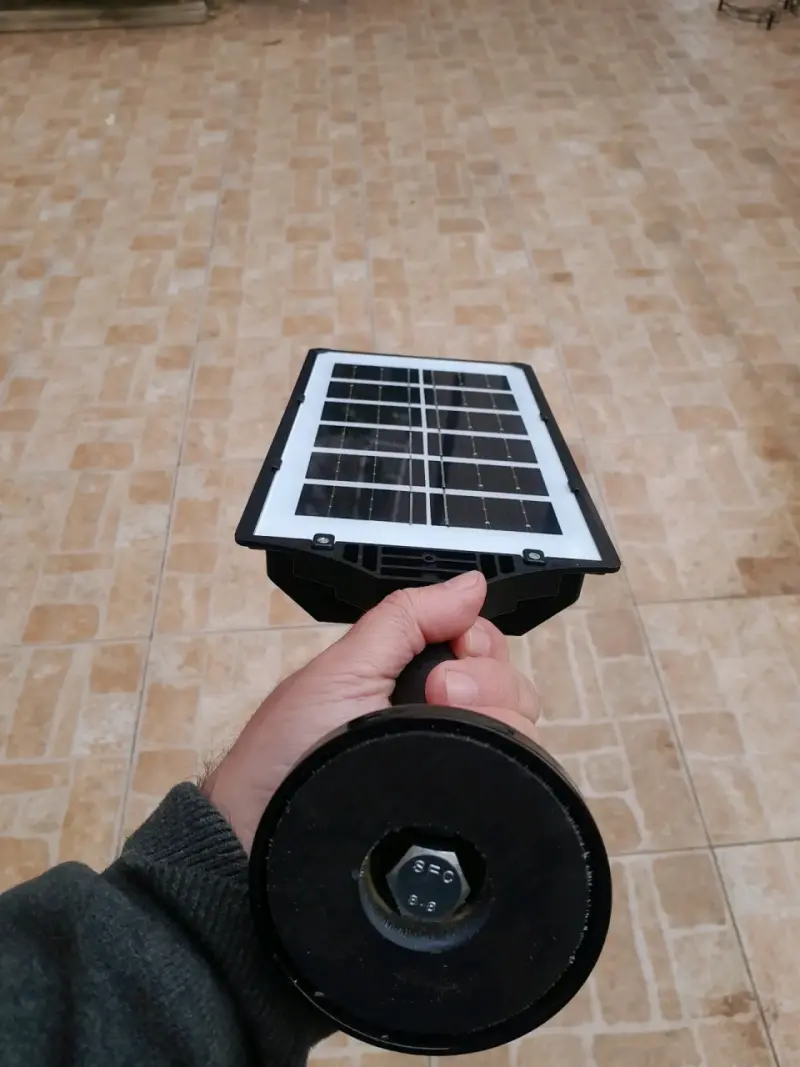 Iluminación solar eficiente con instalación magnét - 3
