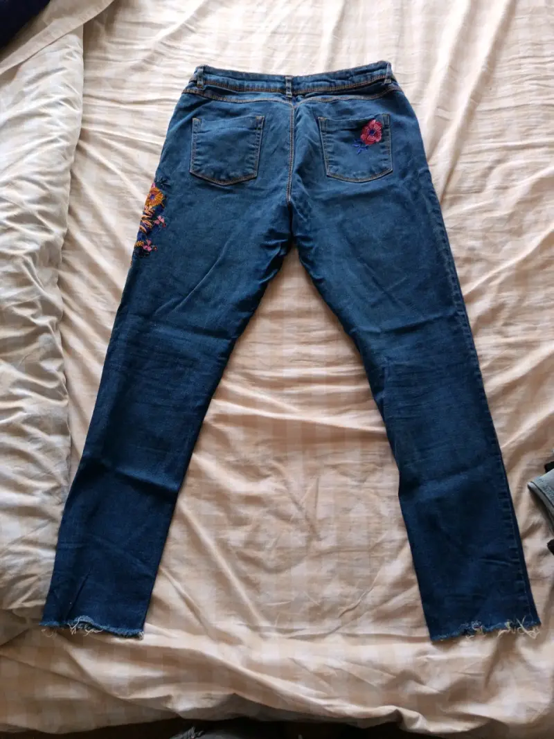 Jeans bordados mujer - 2