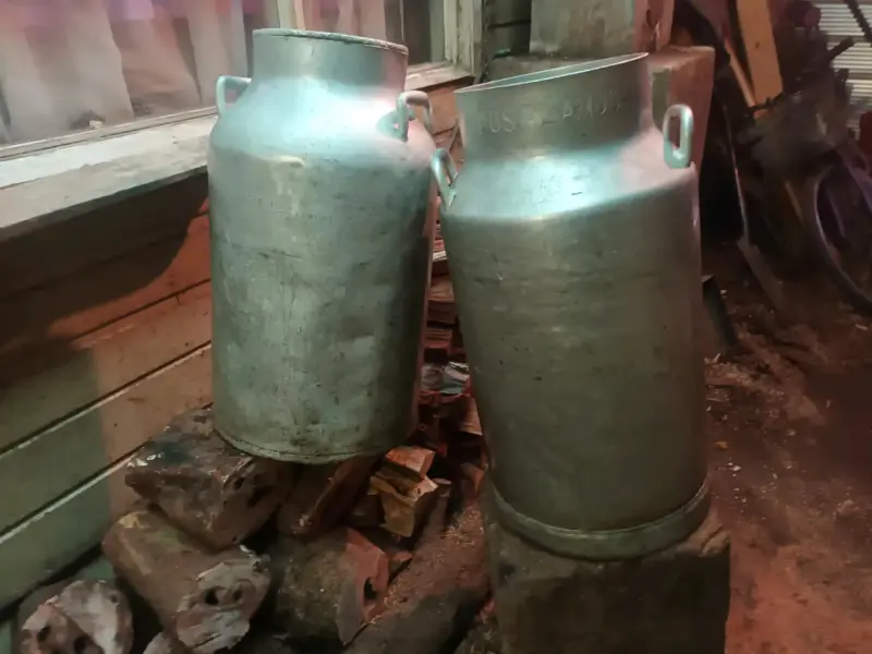 Tarros lecheros antiguas metálicas