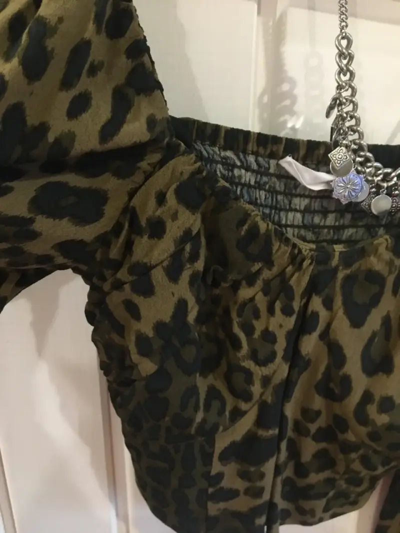 Blusa animal print manga larga - 3