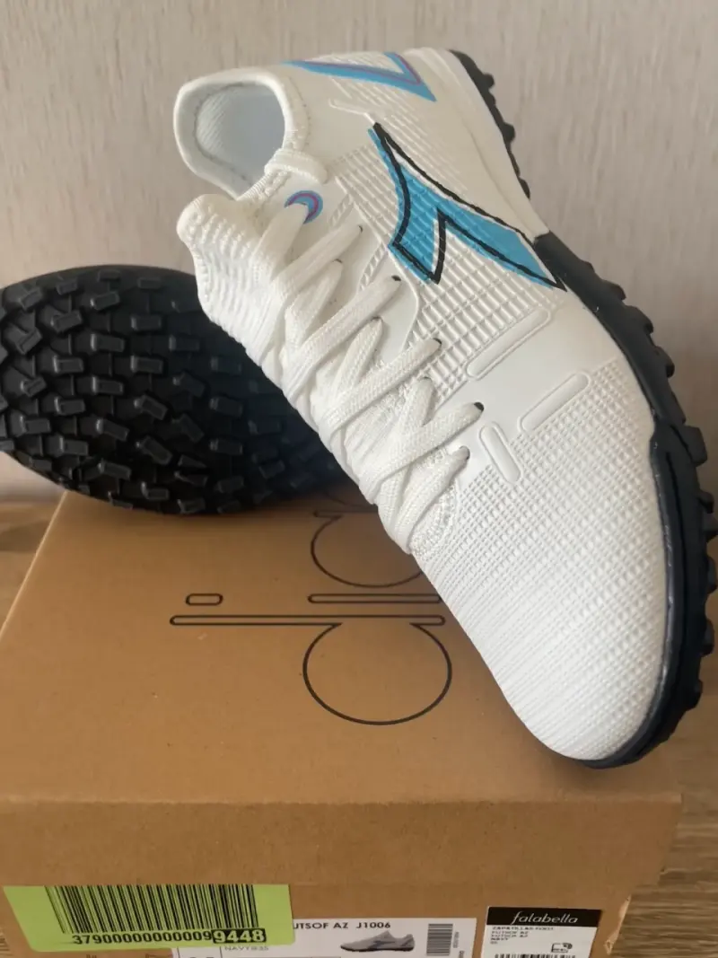 Zapatillas de Futbol blancas - 1