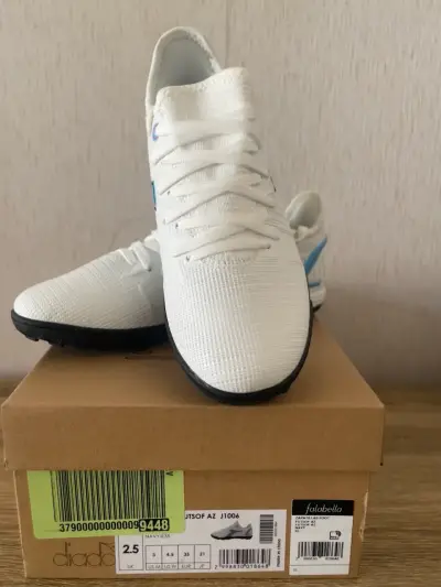 Zapatillas de Futbol blancas - miniatura 2
