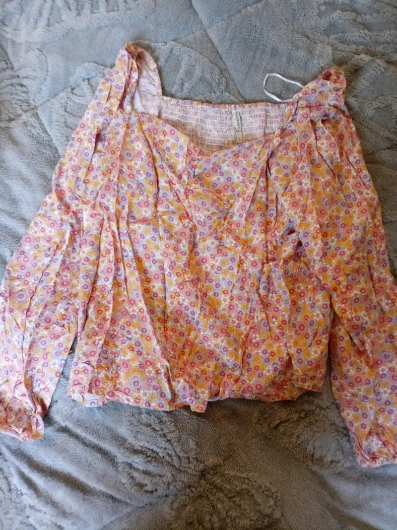 Blusa floral colorida