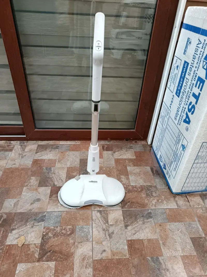 Fregona eléctrica Thorben blanca - 2