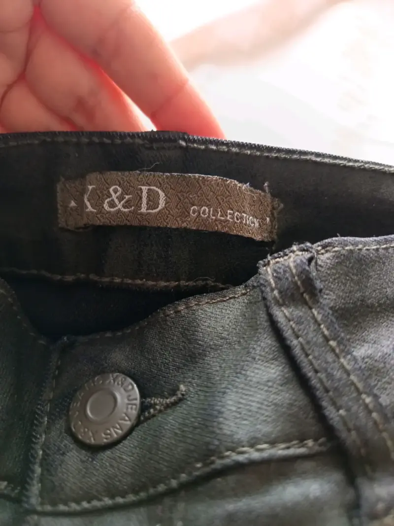 Jeans negros de mujer - 4