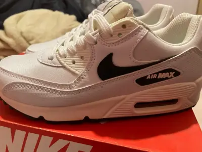 Zapatillas Nike Air Max Blancas - miniatura 2