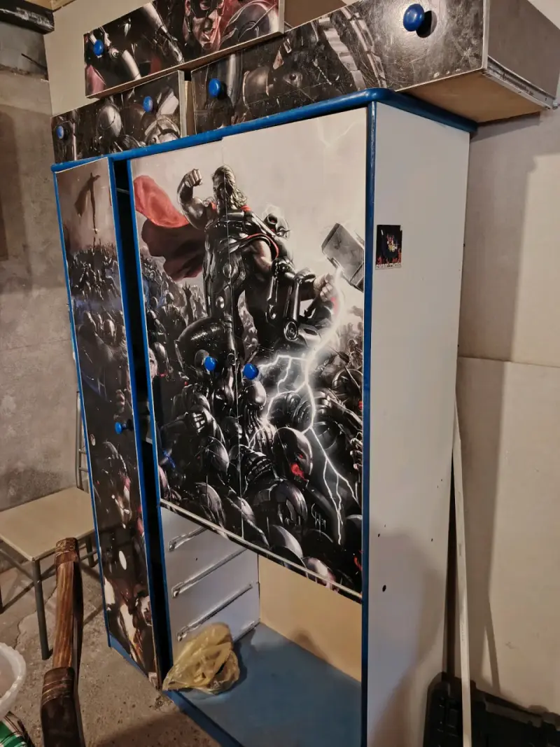 Armario con diseño de superhéroes - 2