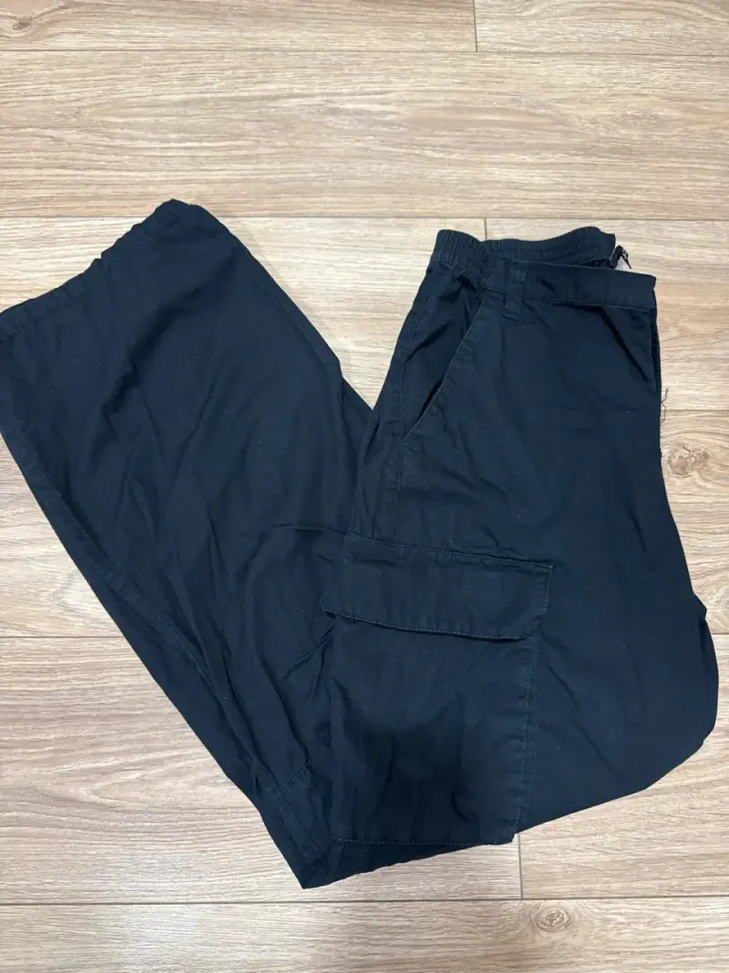 Pantalones negros talle 42 - 2
