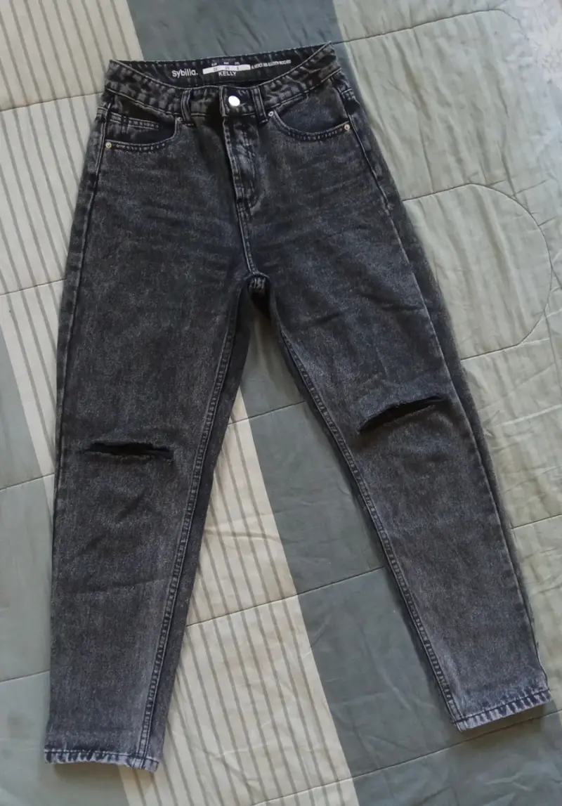 Jeans grises rotos Sybilla