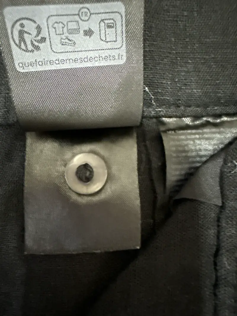 Pantalones negros sueltos - 3
