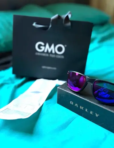 Lentes de sol Oakley morados - miniatura 1