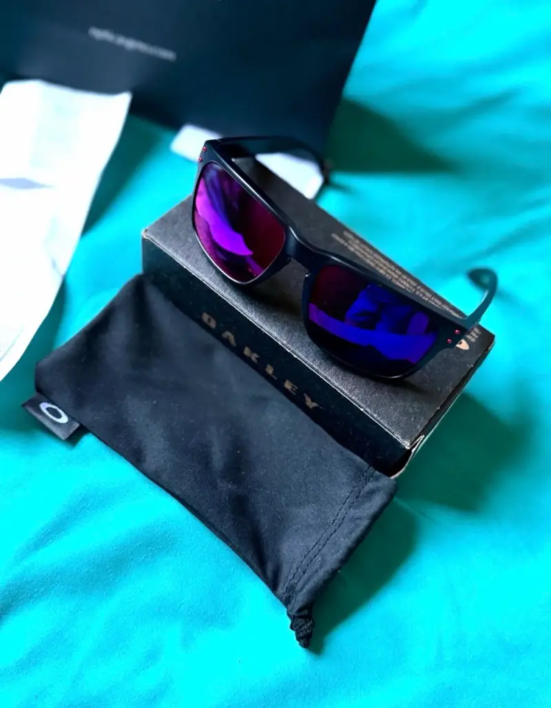 Lentes de sol Oakley morados - 2