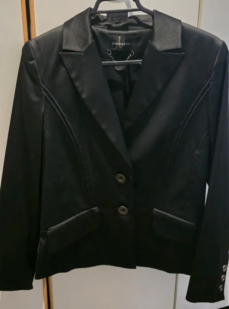 Blazer negro elegante - 1
