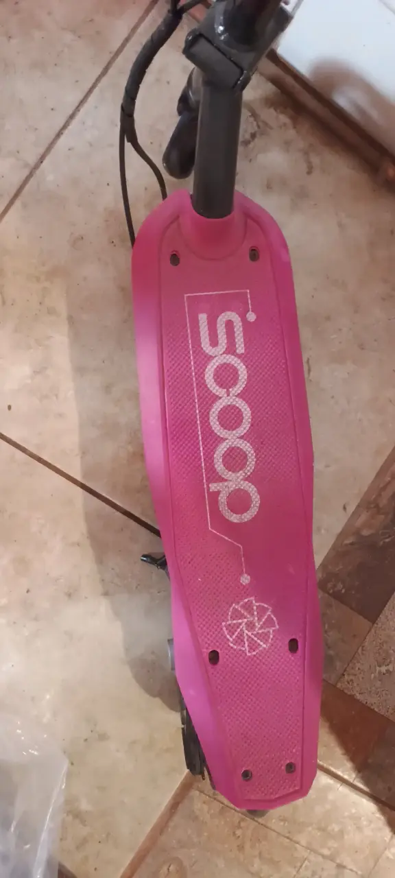 Scooter eléctrico rosado - 2