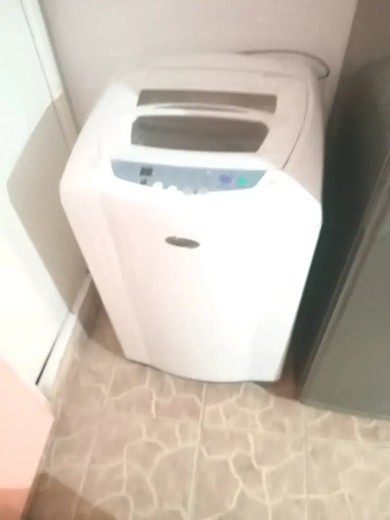 Refrigerador con congelador superior - 2