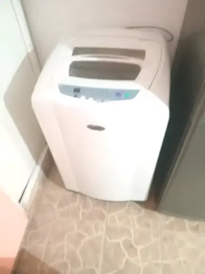 Refrigerador con congelador superior - miniatura 2