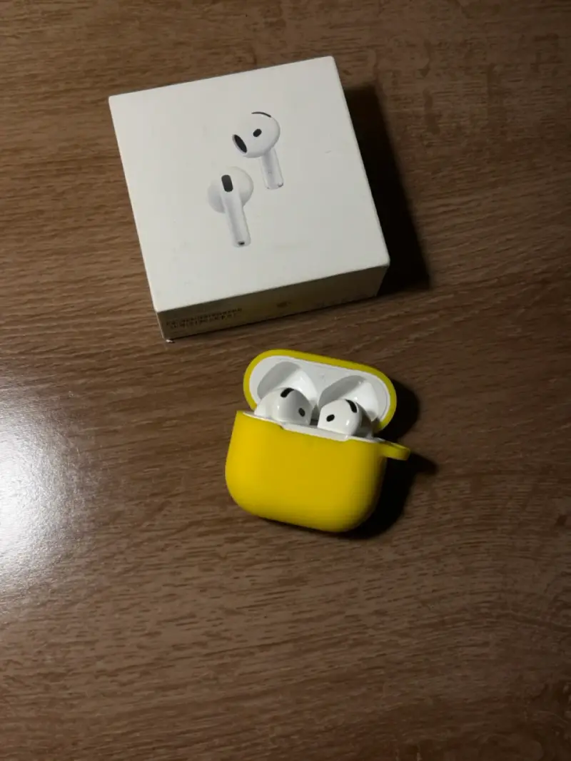 AirPods 4 con ANC