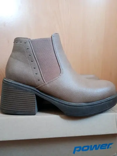 Botines camel con tacón ancho - miniatura 1