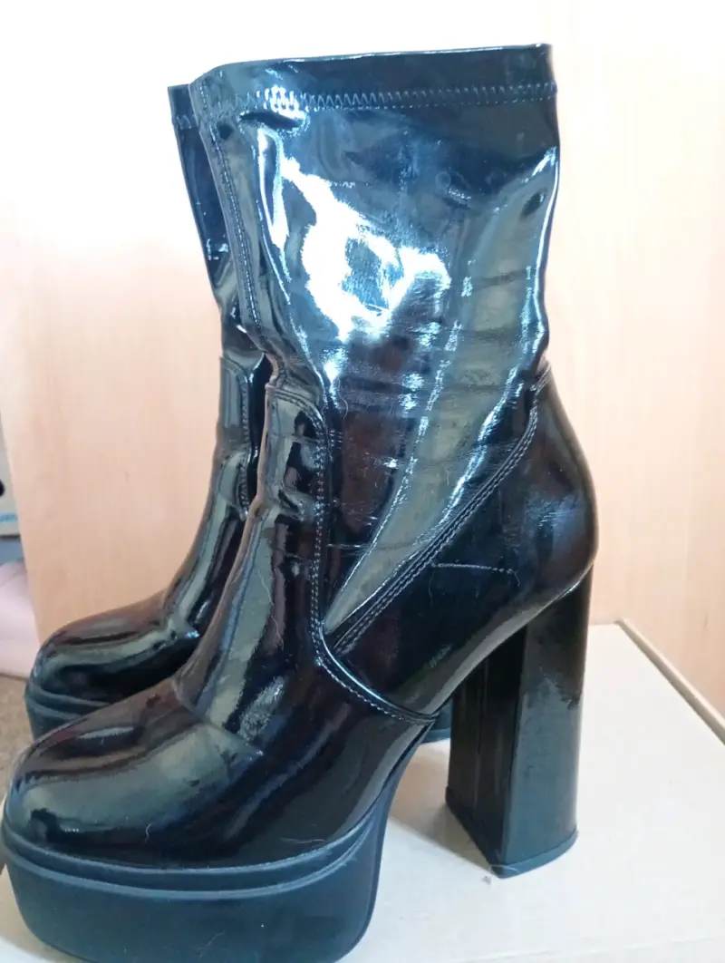Botines negros de charol - 3