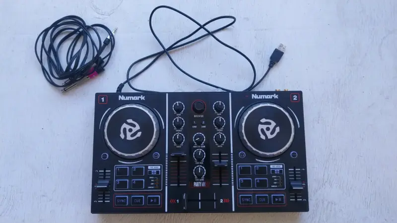 Controlador DJ Numark Party Mix - 3