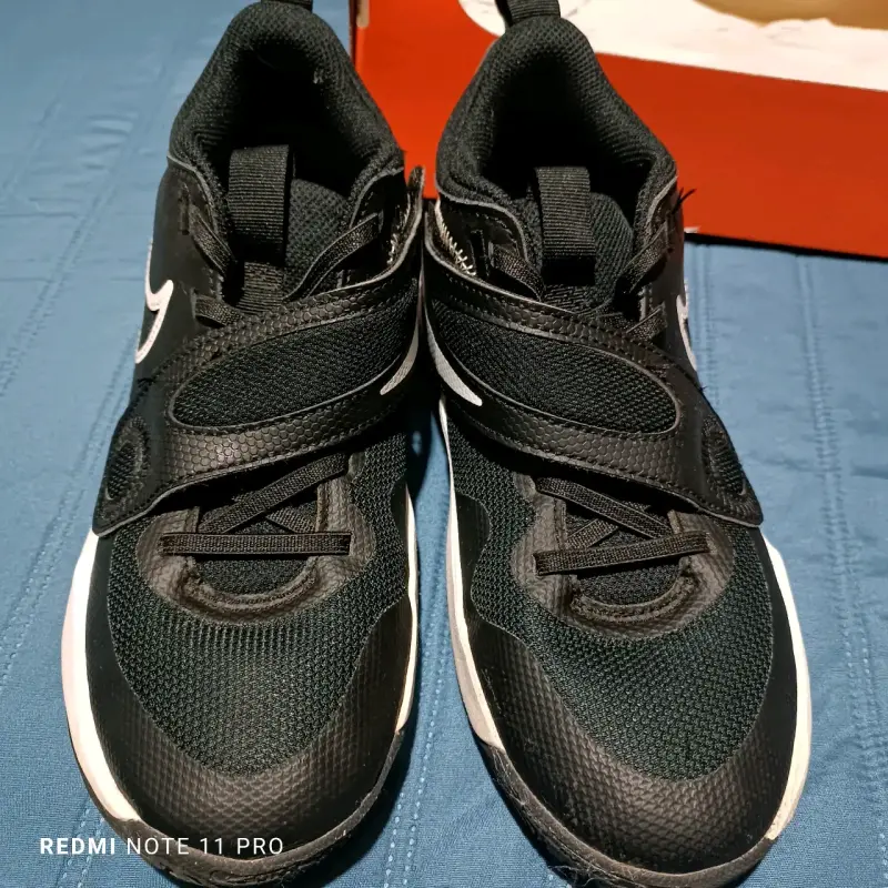 Zapatillas deportivas negras nuevas - 2