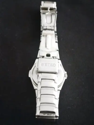 Reloj Seiko 50M plateado - miniatura 3