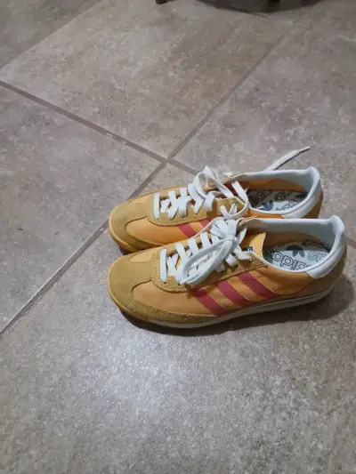 Zapatillas deportivas adidas - miniatura 1