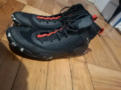 Zapatillas de boxeo  negras y rojas - miniatura 2