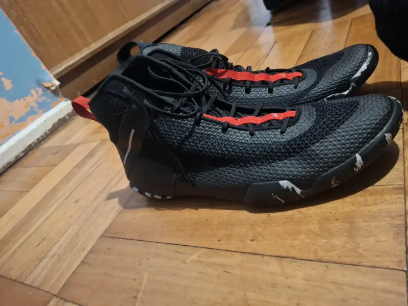 Zapatillas de boxeo  negras y rojas - 3