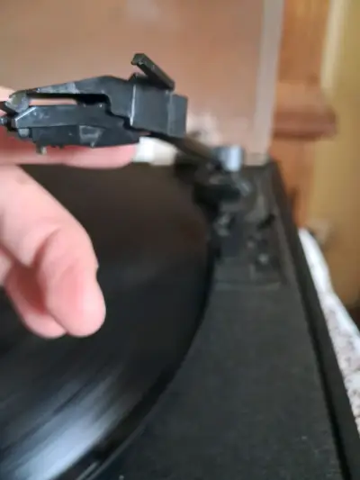 Tocadiscos vintage AKG - miniatura 4