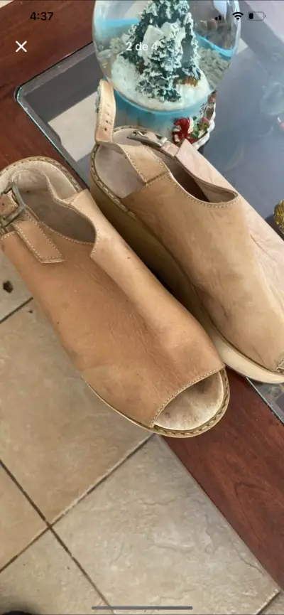 Sandalias de cuero abiertas - miniatura 1