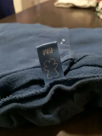Pijama azul con dinosaurio - miniatura 3