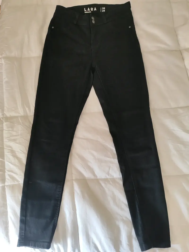 Jeans negros clásicos - 2