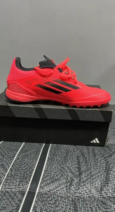 Zapatos F50 futbol - miniatura 2