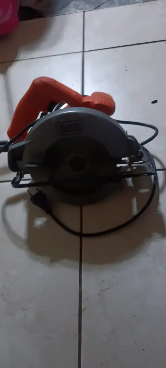 Taladro Black & Decker con estuche - 4