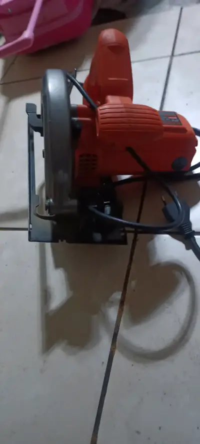 Taladro Black & Decker con estuche - miniatura 5