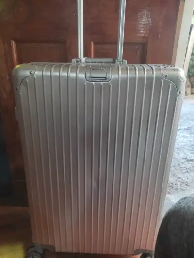 Maleta Rimowa plateada - miniatura 2