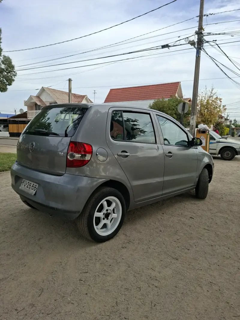 Volkswagen FOX 1.6 año 2005 🏎️🚗🏎️🚗 - 2