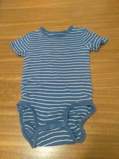 Body de bebé azul a rayas - miniatura 1