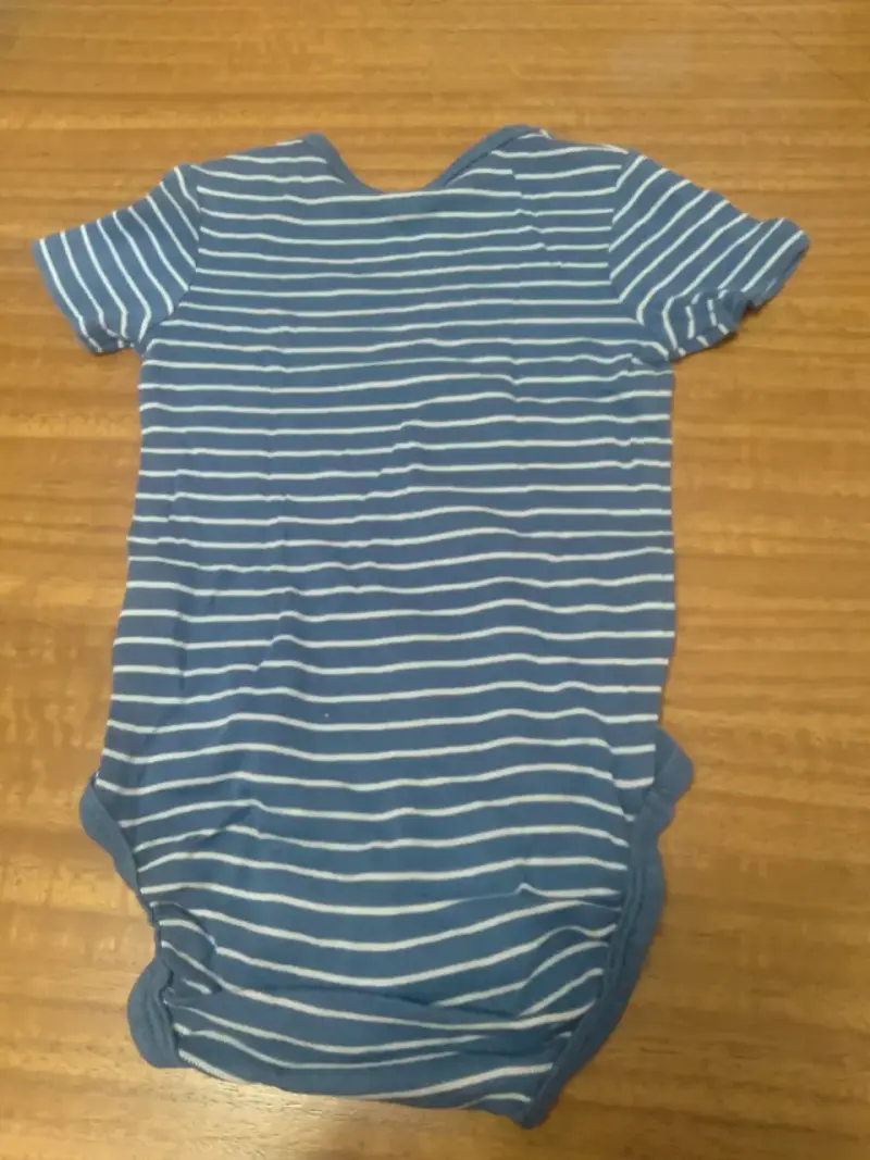 Body de bebé azul a rayas - 2