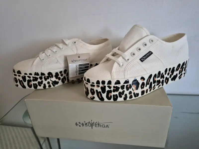 Zapatillas Superga con plataforma leopardo