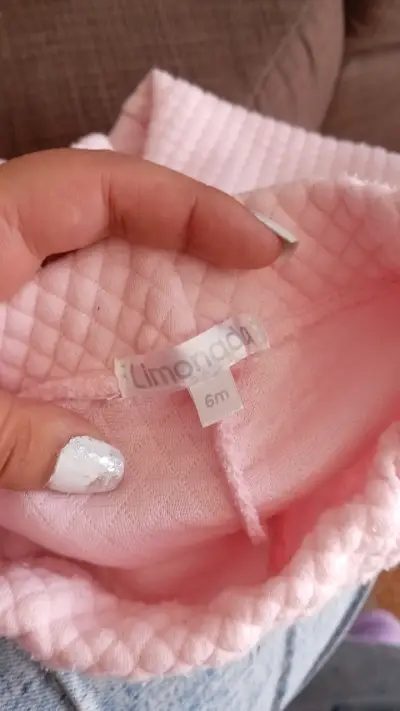 Conjunto rosa para bebé - miniatura 2